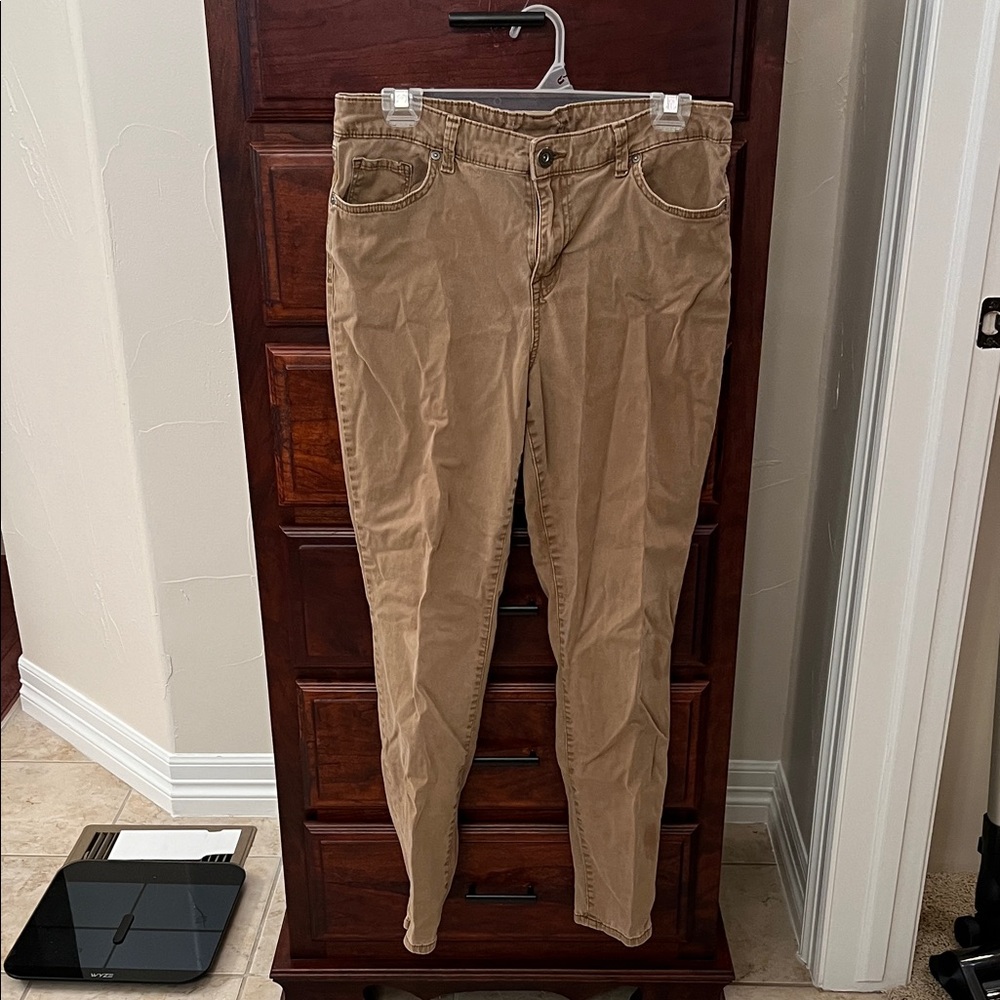 Style & Co. Women's Skinny Jeans in Tan